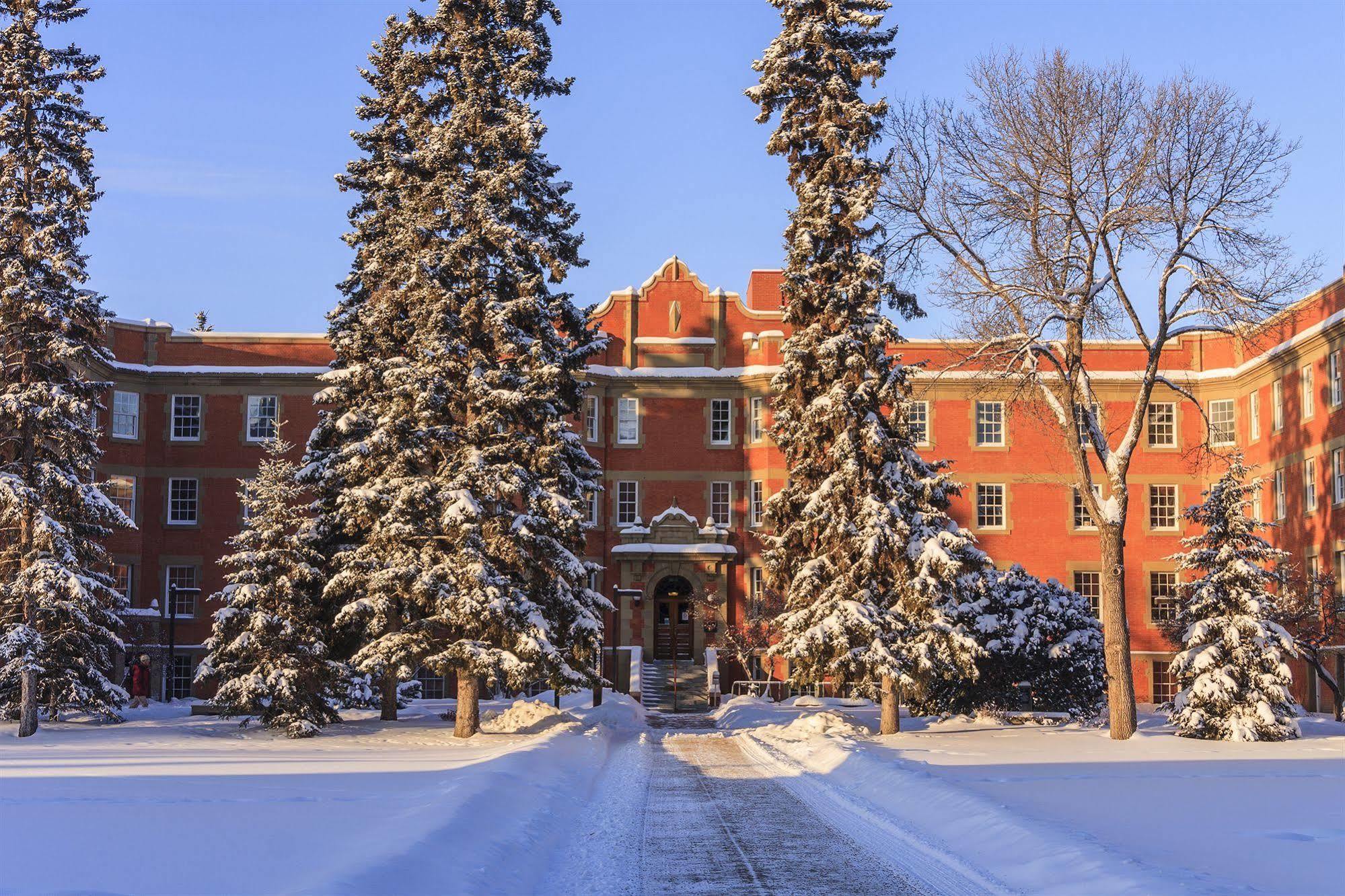 University Of Alberta - Hotel Edmonton Esterno foto