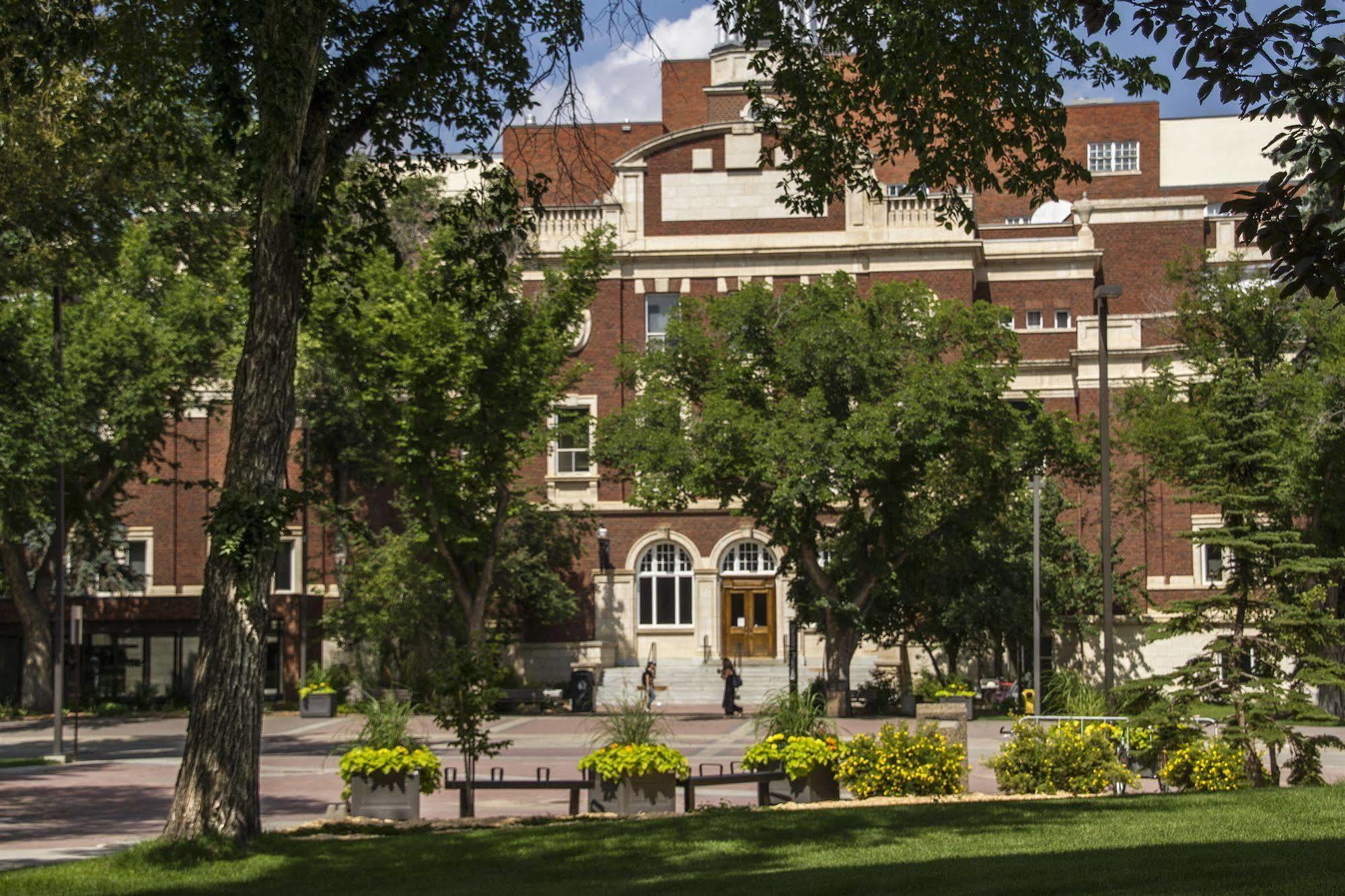 University Of Alberta - Hotel Edmonton Esterno foto