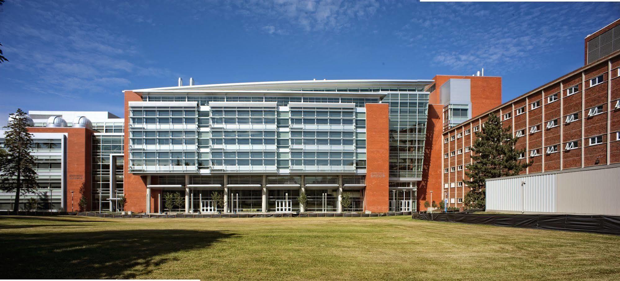 University Of Alberta - Hotel Edmonton Esterno foto